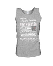 Vet lucky wife Unisex Tank tile