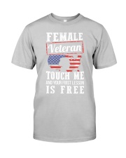 Vet touch me Classic T-Shirt tile
