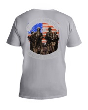 Vet band Marine V-Neck T-Shirt tile