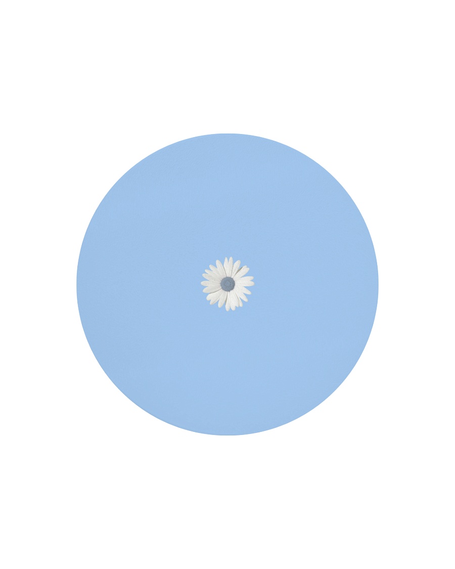 LOVE FLOWERS Circle Cutting Board