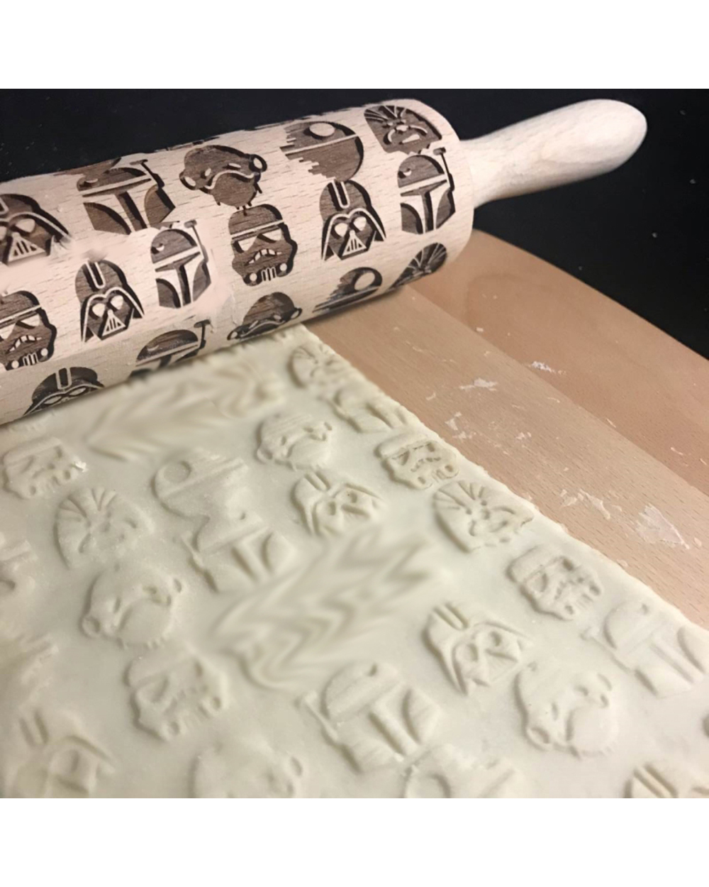 Embossed Rolling Pin Baking Cookies Noodle Biscuit Fondant Cake Dough Engraved Dinosaur Rolling Pin Kitchen Mom Gift template