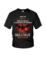 Naci en abril quien no conozca Youth T-Shirt tile