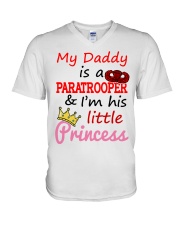 my daddy is a paratrooper V-Neck T-Shirt tile