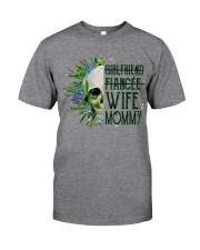 WIFE MOMMY Classic T-Shirt tile