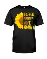 WIFE MOMMY Classic T-Shirt front