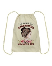 MOM WITH A BOOK Drawstring Bag tile
