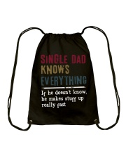 SINGE DAD KNOWS EVERYTHING - MB225 Drawstring Bag thumbnail