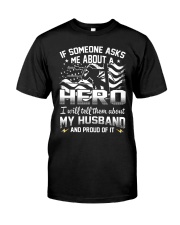 Hero- My husband - Lineman Wife Classic T-Shirt thumbnail