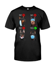 Doberman Pinscher Right Classic T-Shirt front