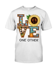 Hippie Love Classic T-Shirt front