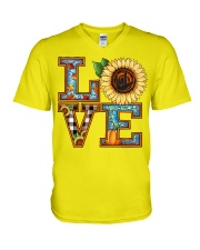 Sign Language Love V-Neck T-Shirt tile