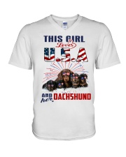 Dachshunds And USA V-Neck T-Shirt thumbnail