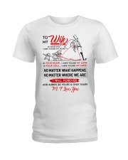 Family Wife In Your Eyes I Have Found My Home Ladies T-Shirt thumbnail