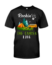 Camping Rockin' the camper life Classic T-Shirt front