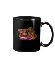 dachshund playing poker Mug thumbnail