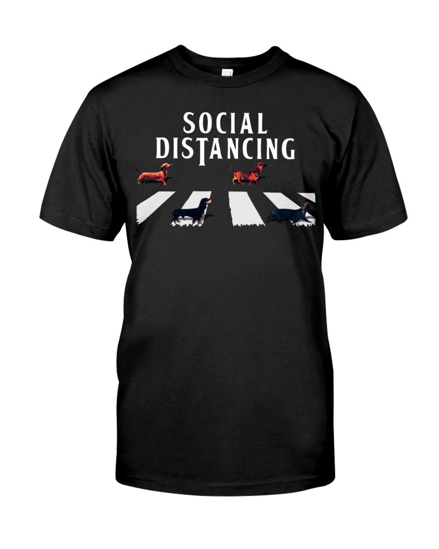dachshund social distancing Classic T-Shirt