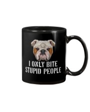 I Only Bite Stupid People bulldog Mug thumbnail