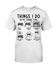Things I Do In My Spare Time I Love Cows Shirt Themed Gifts For Cow Lovers For Her Classic T-Shirt front