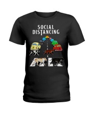 Social Distancing Pitbull Ladies T-Shirt thumbnail