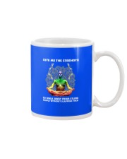 Yoga man strength Mug tile