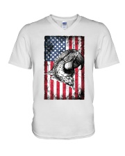 Parrot america V-Neck T-Shirt tile