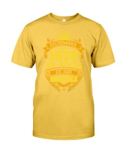 h-diciembre-78 Classic T-Shirt front