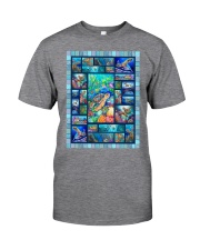 Turtle Loves Classic T-Shirt thumbnail