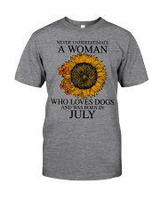 A Woman Who Loves Dogs And Was Born In July Classic T-Shirt tile