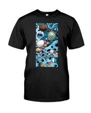 Blue sea turtle Classic T-Shirt front