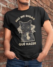 No me digas qué hacer Classic T-Shirt apparel-classic-tshirt-lifestyle-26