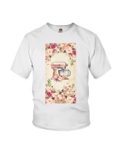 I love baking Youth T-Shirt tile