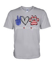 Peace love paws independence day V-Neck T-Shirt tile