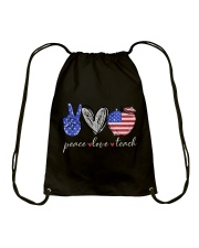 Peace love teach independence day Drawstring Bag tile