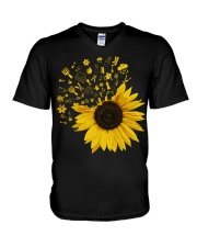 I love gardening V-Neck T-Shirt tile