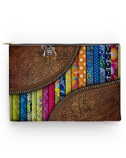 Love quilting Accessory Pouch tile