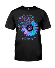 Cat Mom Classic T-Shirt front