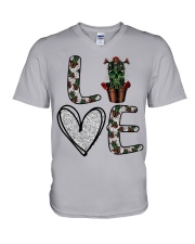 Love cactus V-Neck T-Shirt tile