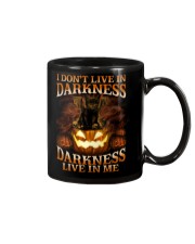 I don't live in darkness Mug tile