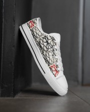stack-glass-shoe Men's Low Top White Shoes aos-complex-men-white-high-low-shoes-lifestyle-outside-right-02