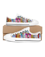 shoe plate gynecologist Men's Low Top White Shoes inside-left-outside-left