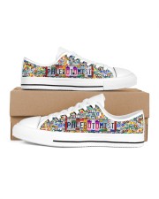 shoe plate phlebotomist Men's Low Top White Shoes inside-left-outside-left