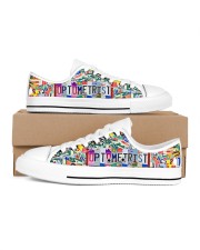 shoe plate optometrist Men's Low Top White Shoes inside-right-outside-right