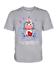 nurse unicorn beautiful V-Neck T-Shirt tile