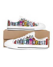 shoe plate trichologist Women's Low Top White Shoes tile