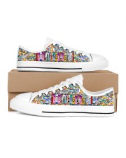 shoe plate Otolaryngologist Men's Low Top White Shoes inside-right-outside-right