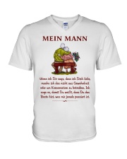 Mein Mann V-Neck T-Shirt tile