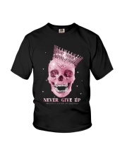 Never give up Youth T-Shirt tile