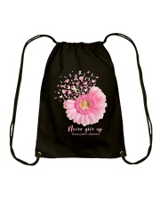 Never give up Drawstring Bag tile