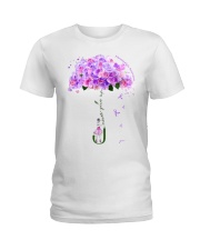 Never give up Ladies T-Shirt tile