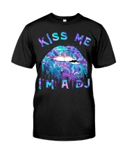 Kiss me I'm a DJ Classic T-Shirt front